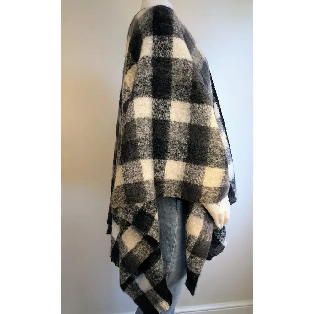 Ana Shawl Cape Wrap OS Black Gray White Buffalo Check Fringed Fuzzy Thick NEW